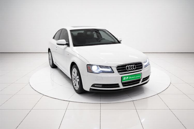Used Audi A4L 2015 35 TFSI Automatic Standard Model Front Right 45 Deg