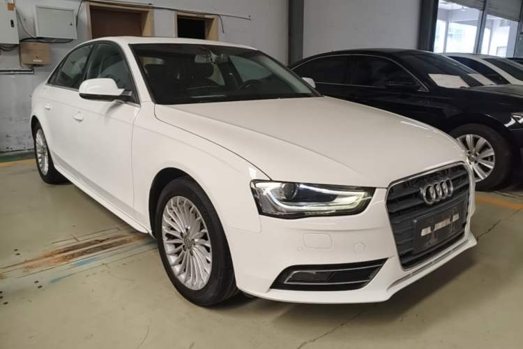 Used Audi A4L 2015 35 TFSI Automatic Comfort Model Front Right 45 Deg