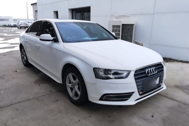 Used Audi A4L 2015 30 TFSI Automatic Comfort Model Front Right 45 Deg