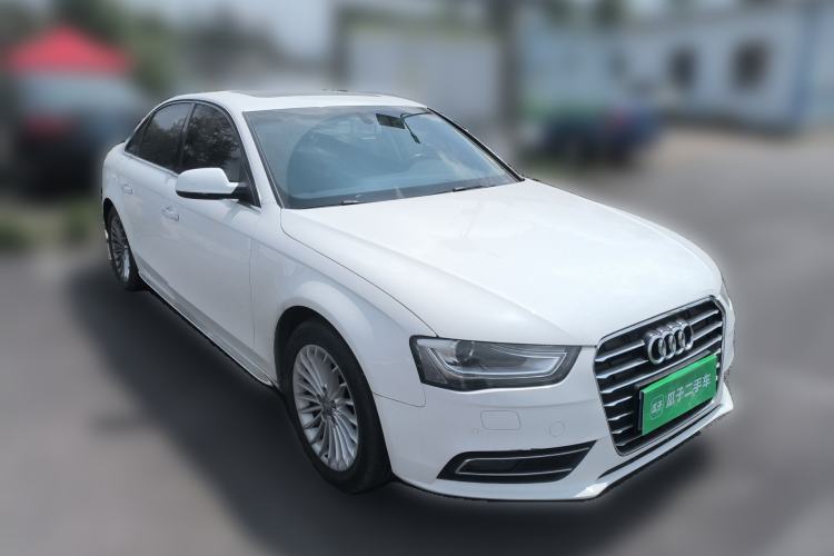 Used Audi A4L 2015 35 TFSI Automatic Comfort Model Front Right 45 Deg