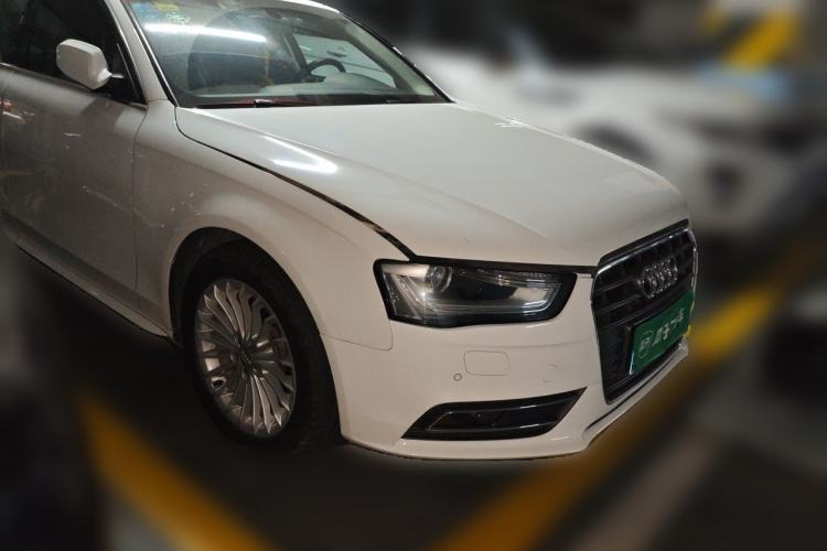 Used Audi A4L 2015 35 TFSI Automatic Comfort Model Front Right 45 Deg
