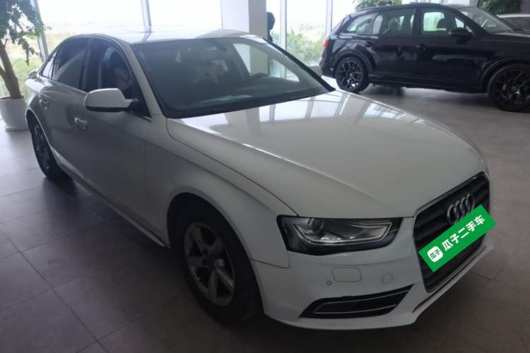 Used Audi A4L 2015 35 TFSI Automatic Standard Model Front Right 45 Deg