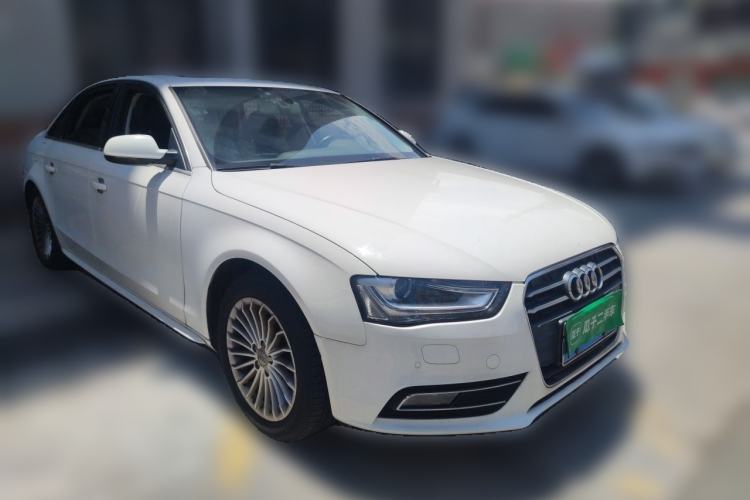 Used Audi A4L 2015 35 TFSI Automatic Comfort Model Front Right 45 Deg