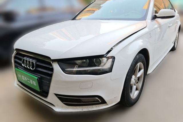 Audi A4L 2015 30 TFSI Manual Comfort Model usado