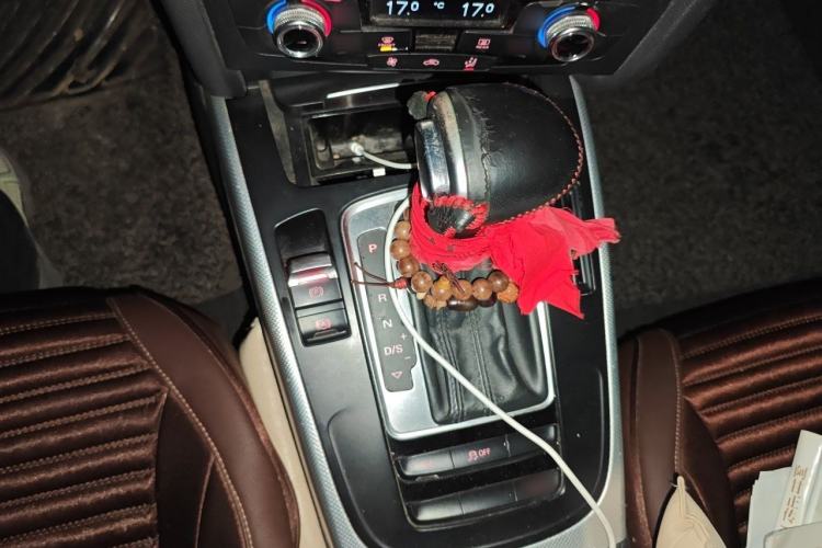 Used Audi A4L 2015 35 TFSI Automatic Standard Model Gear Lever