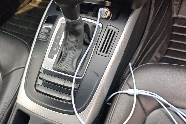 Used Audi A4L 2015 35 TFSI Automatic Standard Model Gear Lever
