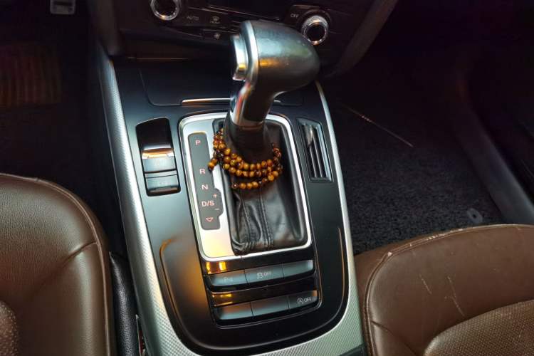 Used Audi A4L 2015 45 TFSI quattro Individual Sport Edition Gear Lever