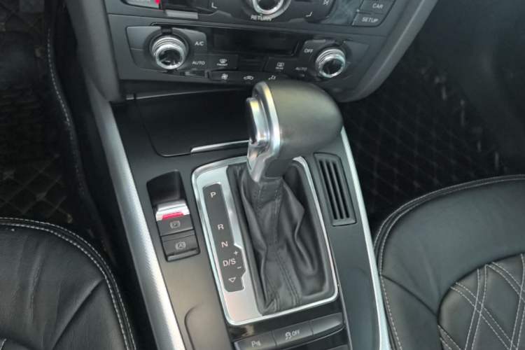 Used Audi A4L 2015 35 TFSI Automatic Standard Model Gear Lever