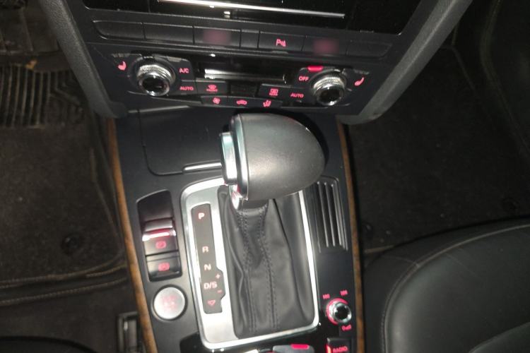 Used Audi A4L 2015 35 TFSI Automatic Technology Model Gear Lever