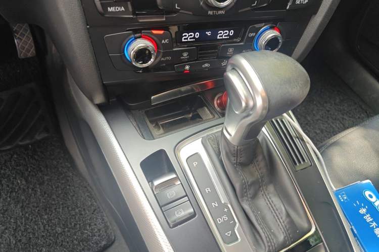 Used Audi A4L 2015 35 TFSI Automatic Standard Model Gear Lever