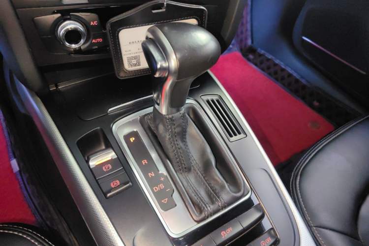 Used Audi A4L 2015 35 TFSI Automatic Standard Model Gear Lever