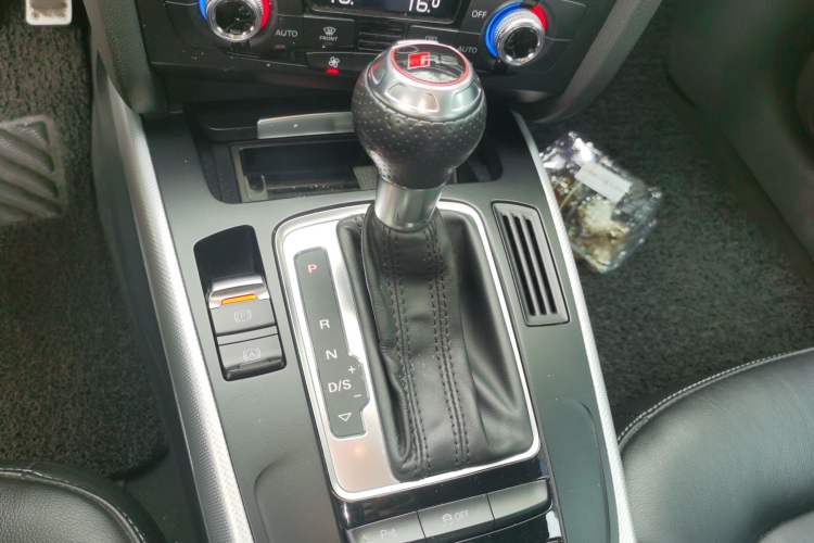 Used Audi A4L 2015 45 TFSI quattro Individual Sport Edition Gear Lever