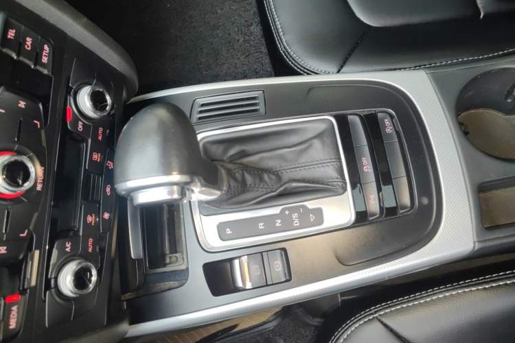 Used Audi A4L 2015 45 TFSI quattro Individual Sport Edition Gear Lever
