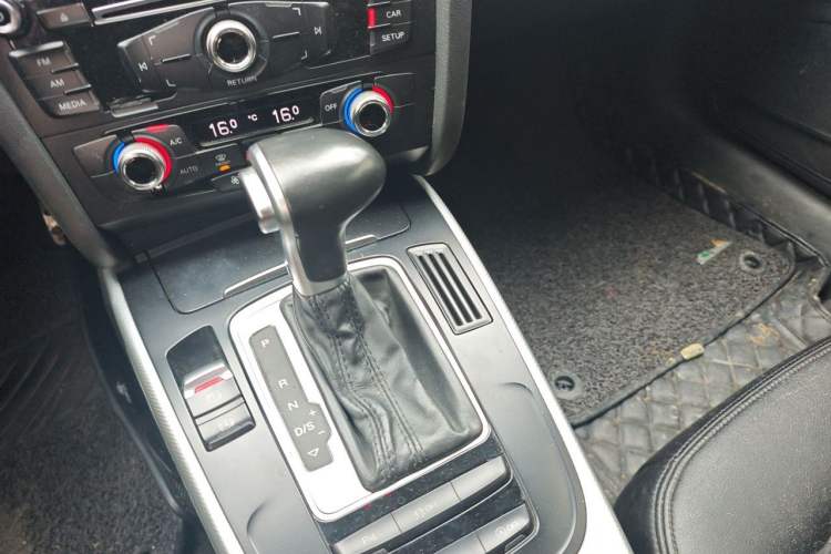 Used Audi A4L 2015 45 TFSI quattro Individual Sport Edition Gear Lever