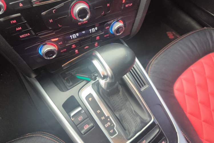 Used Audi A4L 2015 45 TFSI quattro Individual Sport Edition Gear Lever