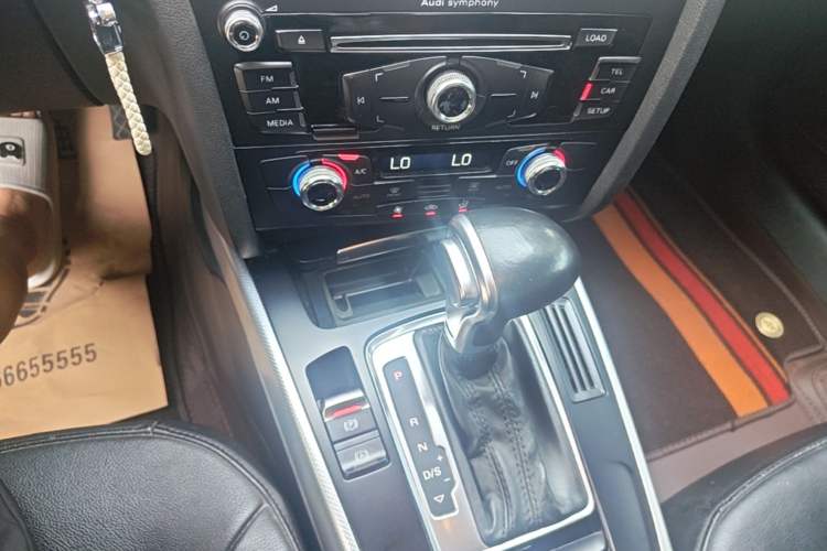 Used Audi A4L 2015 35 TFSI Automatic Standard Model Gear Lever