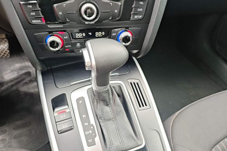 Used Audi A4L 2015 45 TFSI quattro Individual Sport Edition Gear Lever