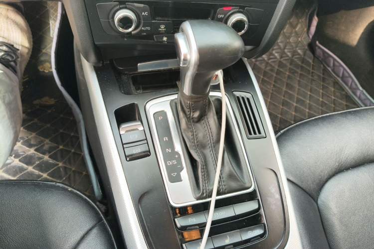 Used Audi A4L 2015 45 TFSI quattro Individual Sport Edition Gear Lever