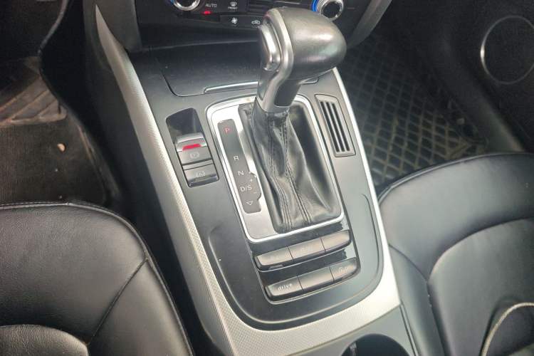 Used Audi A4L 2015 45 TFSI quattro Individual Sport Edition Gear Lever