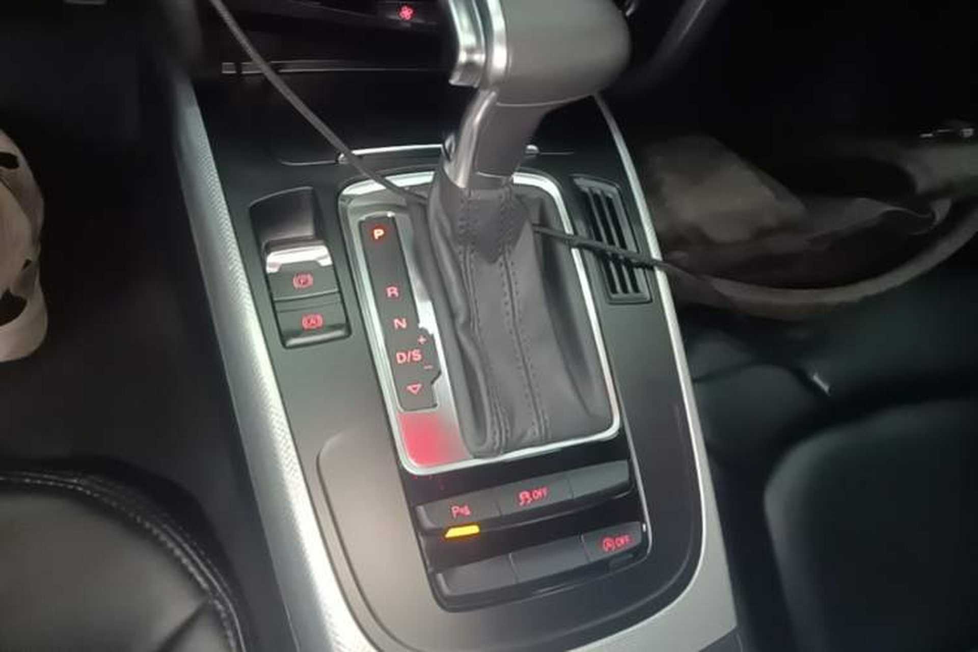 Used Audi A4L 2015 45 TFSI quattro Individual Sport Edition Gear Lever