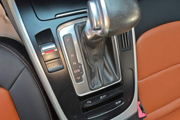 Used Audi A4L 2015 45 TFSI quattro Individual Sport Edition Gear Lever