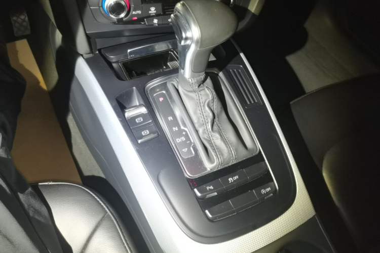 Used Audi A4L 2015 45 TFSI quattro Individual Sport Edition Gear Lever
