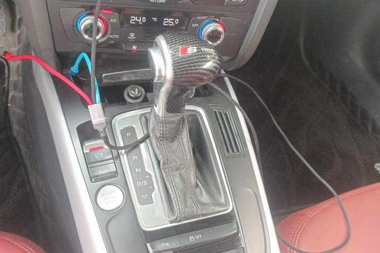 Used Audi A4L 2015 35 TFSI Automatic Standard Model Gear Lever
