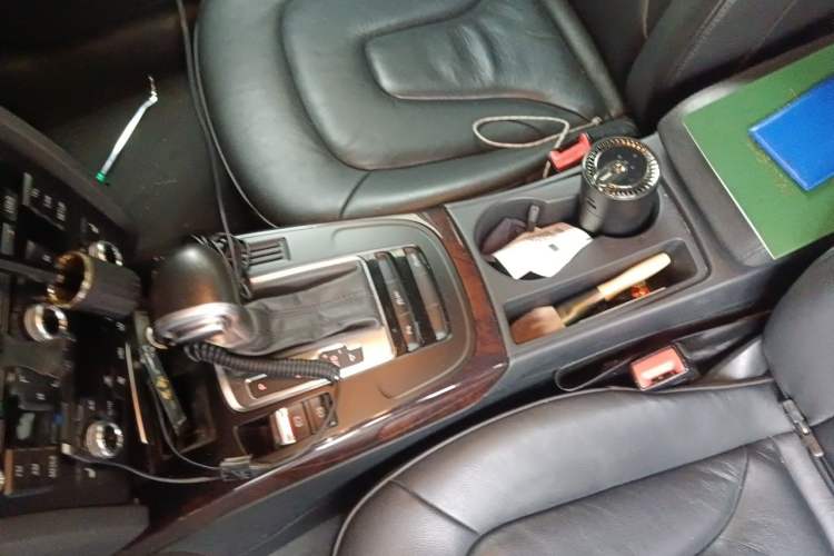 Used Audi A4L 2015 35 TFSI Automatic Comfort Model Gear Lever