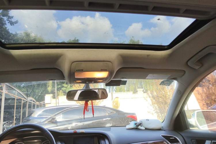 Used Audi A4L 2015 35 TFSI Automatic Comfort Model Headliner