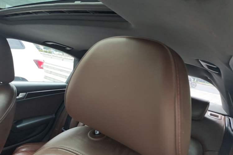 Used Audi A4L 2015 35 TFSI Automatic Comfort Model Headliner
