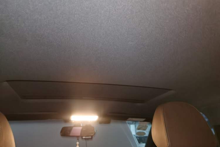 Used Audi A4L 2015 35 TFSI Automatic Comfort Model Headliner