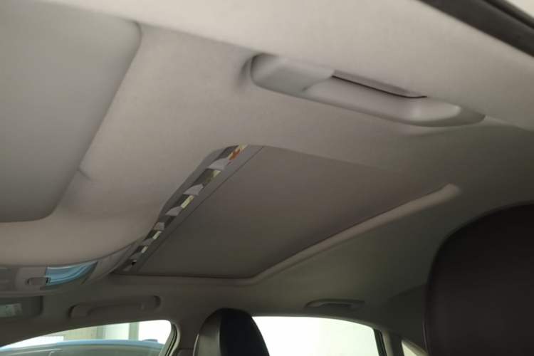 Used Audi A4L 2015 35 TFSI Automatic Comfort Model Headliner