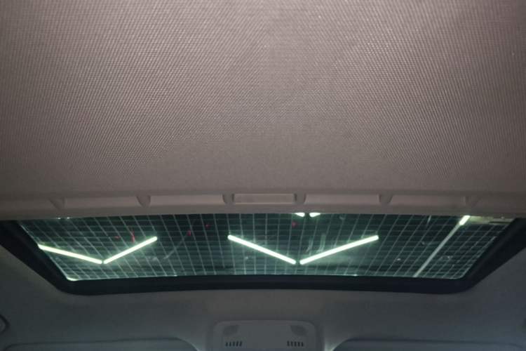 Used Audi A4L 2015 35 TFSI Automatic Comfort Model Headliner
