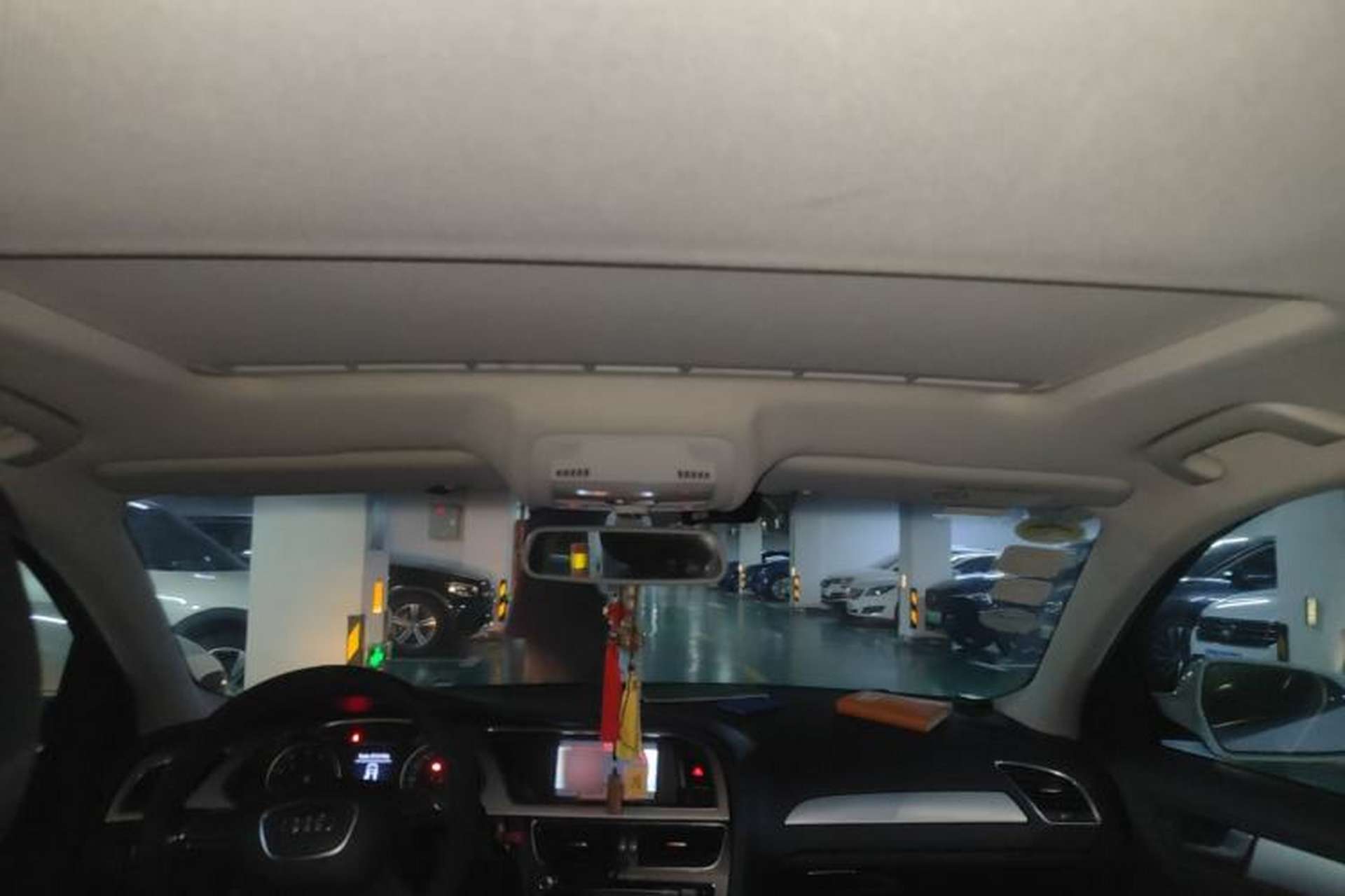 Used Audi A4L 2015 30 TFSI Automatic Comfort Model Headliner