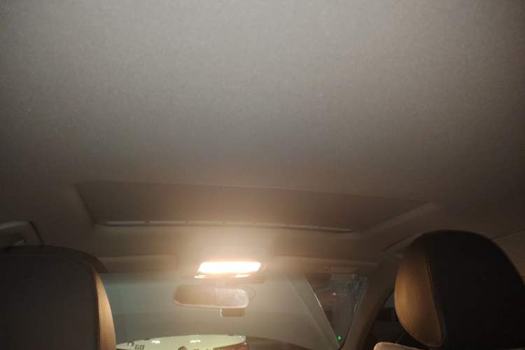 Used Audi A4L 2015 35 TFSI Automatic Comfort Model Headliner