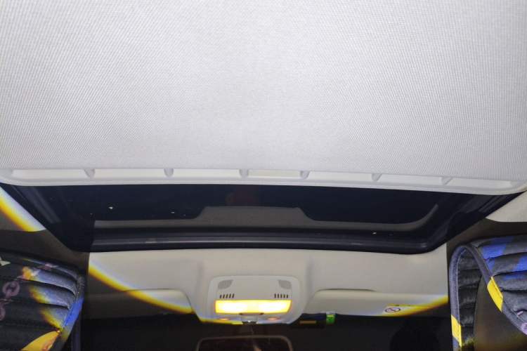 Used Audi A4L  Headliner