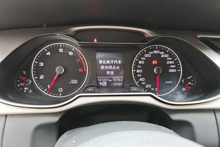 Used Audi A4L 2015 35 TFSI Automatic Comfort Model Instrument Cluster