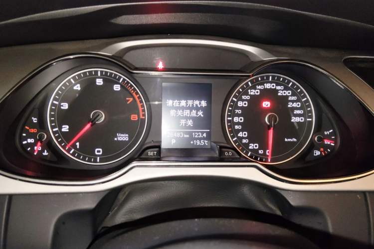 Used Audi A4L 2015 35 TFSI Automatic Comfort Model Instrument Cluster