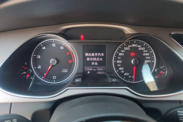 Used Audi A4L 2015 35 TFSI Automatic Standard Model Instrument Cluster
