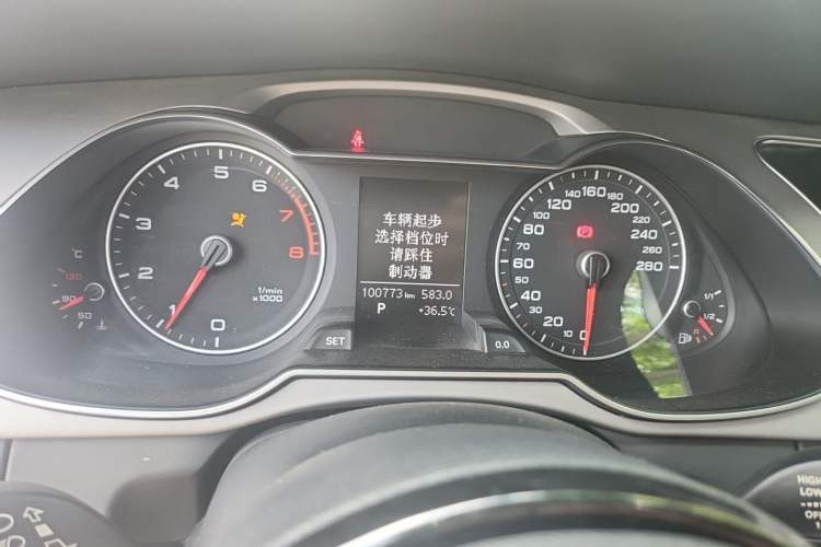 Used Audi A4L 2015 35 TFSI Automatic Comfort Model Instrument Cluster