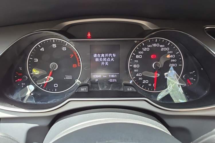 Used Audi A4L 2015 35 TFSI Automatic Technology Model Instrument Cluster
