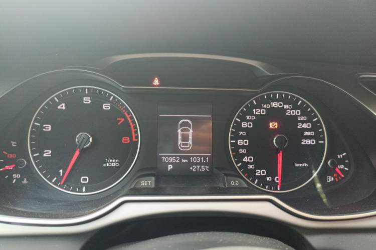 Used Audi A4L 2015 35 TFSI Automatic Standard Model Instrument Cluster