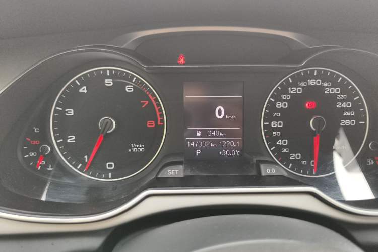 Used Audi A4L 2015 35 TFSI Automatic Standard Model Instrument Cluster