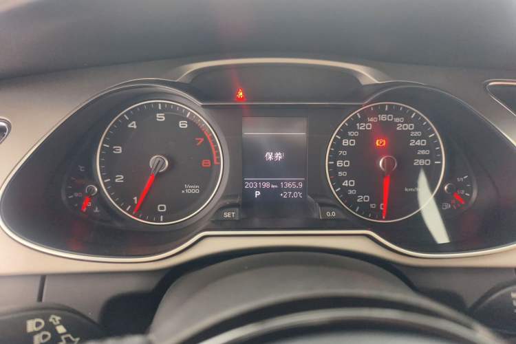 Used Audi A4L 2015 35 TFSI Automatic Comfort Model Instrument Cluster