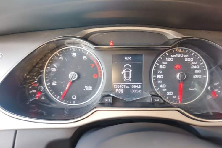 Used Audi A4L 2015 35 TFSI Automatic Standard Model Instrument Cluster