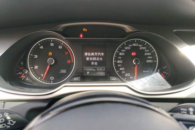 Used Audi A4L 2015 30 TFSI Automatic Comfort Model Instrument Cluster
