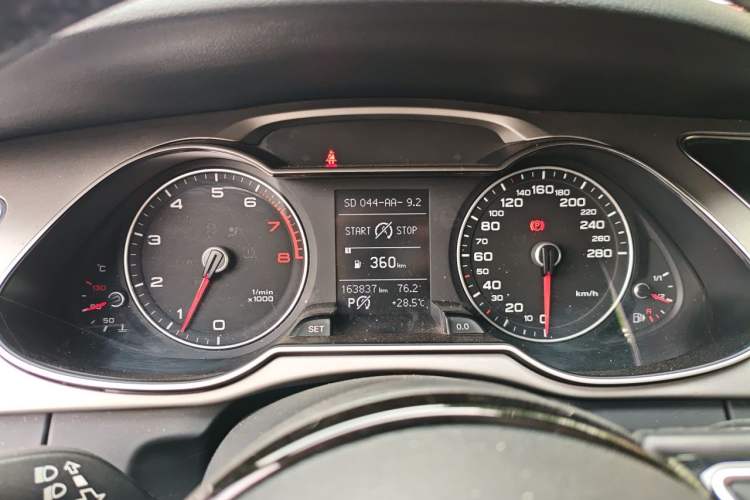 Used Audi A4L 2015 35 TFSI Automatic Comfort Model Instrument Cluster