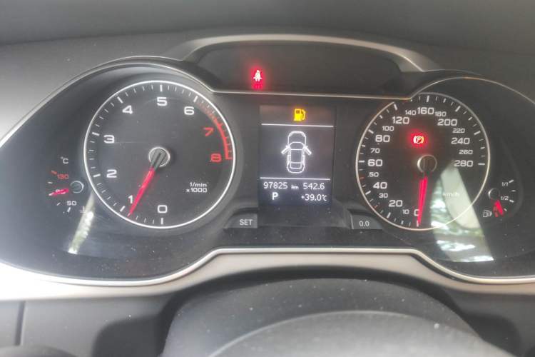 Used Audi A4L 2015 35 TFSI Automatic Standard Model Instrument Cluster