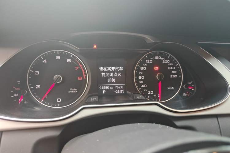 Used Audi A4L 2015 35 TFSI Automatic Comfort Model Instrument Cluster