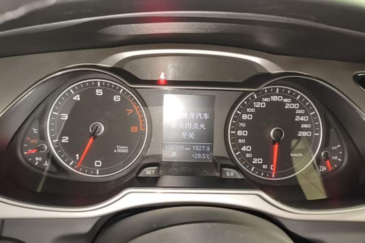 Used Audi A4L 2015 35 TFSI Automatic Comfort Model Instrument Cluster